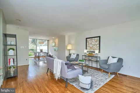 Living - 11501 Hickory Cluster, Reston, VA 20190 photo 3 of 5