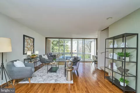 Living - 11501 Hickory Cluster, Reston, VA 20190 photo 4 of 5