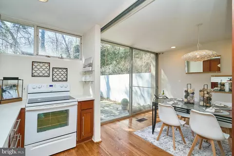 Kitchen - 11501 Hickory Cluster, Reston, VA 20190 photo 3 of 3