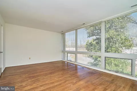 Living - 11501 Hickory Cluster, Reston, VA 20190 photo 5 of 5