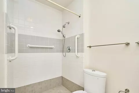 Bath - 11501 Hickory Cluster, Reston, VA 20190 photo 1 of 4