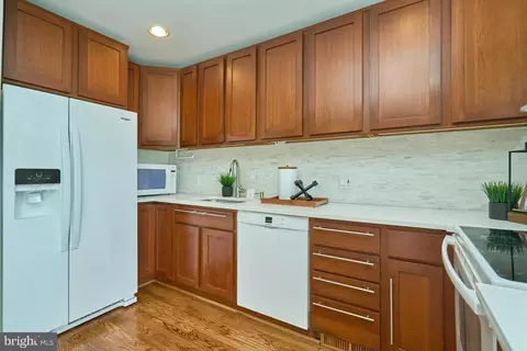 Kitchen - 11501 Hickory Cluster, Reston, VA 20190 photo 2 of 3