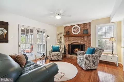 8655 Pohick Forest Ct, Springfield, VA 22153 photo 7