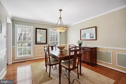 8655 Pohick Forest Ct, Springfield, VA 22153 photo 15