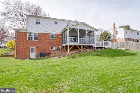 Exterior - 6917 Sydenstricker Rd, Springfield, VA 22152 photo 10 of 12