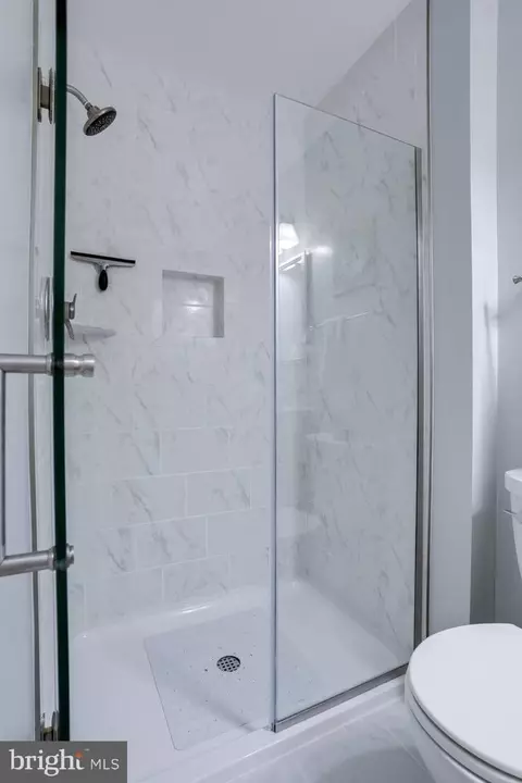 Bath - 6917 Sydenstricker Rd, Springfield, VA 22152 photo 1 of 3