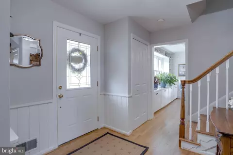 Entry Way - 6917 Sydenstricker Rd, Springfield, VA 22152 photo 1 of 2