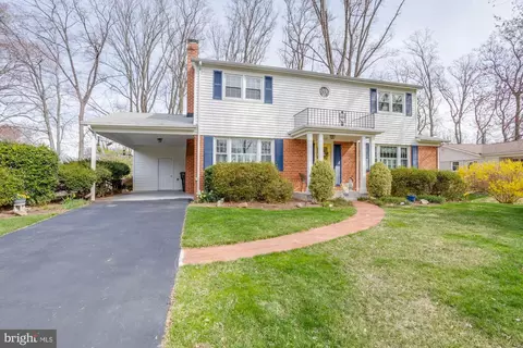 Exterior - 6917 Sydenstricker Rd, Springfield, VA 22152 photo 3 of 12