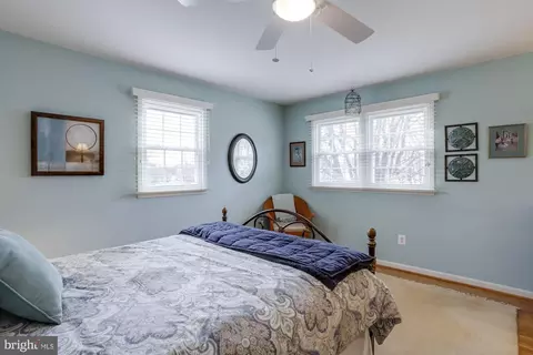 Bedroom - 6917 Sydenstricker Rd, Springfield, VA 22152 photo 1 of 6