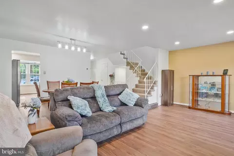 9038 Rosewall Ct, Springfield, VA 22152 photo 9