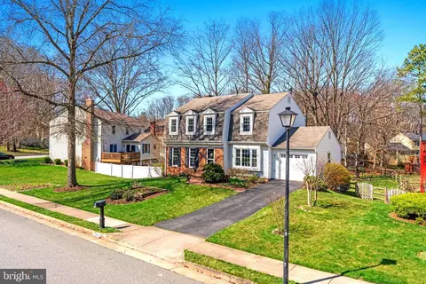5114 King David Blvd, Annandale, VA 22003