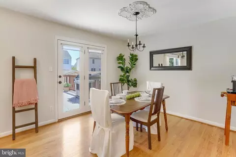 Dining - 6215 Zekan Ln, Springfield, VA 22150 photo 3 of 5