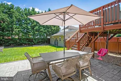 Exterior - 6215 Zekan Ln, Springfield, VA 22150 photo 10 of 12
