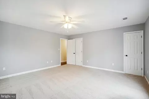 Bedroom - 5514 Inverchapel Rd, Springfield, VA 22151 photo 1 of 6