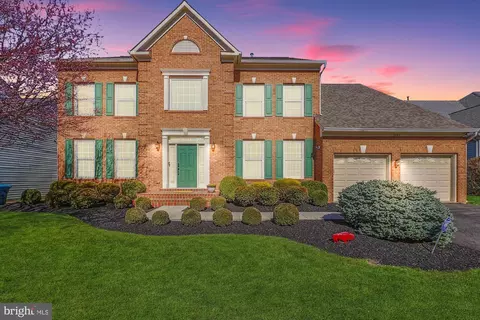6140 Parsley Dr, Alexandria, VA 22310