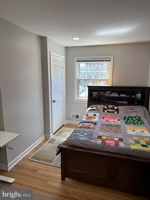Bedroom - 6811 Market Square Dr, Mclean, VA 22101 photo 4 of 4