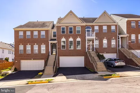 6305 Dunman Way, Alexandria, VA 22315