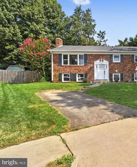 5904 Wivenhoe Ct, Alexandria, VA 22315