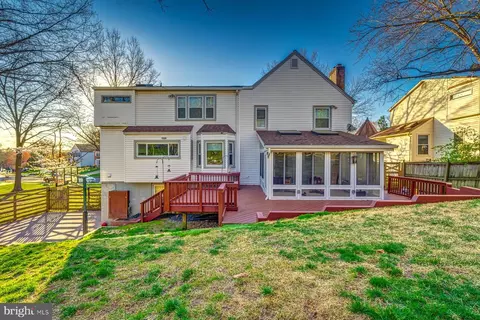 7819 Lobelia Ln, Springfield, VA 22152 photo 5