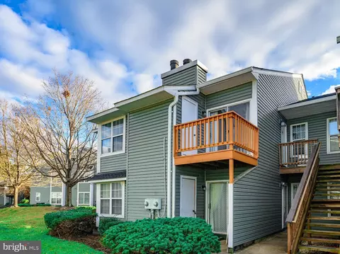 8617 C Beekman Pl #17C, Alexandria, VA 22309