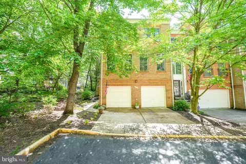 11471 Waterhaven Ct, Reston, VA 20190