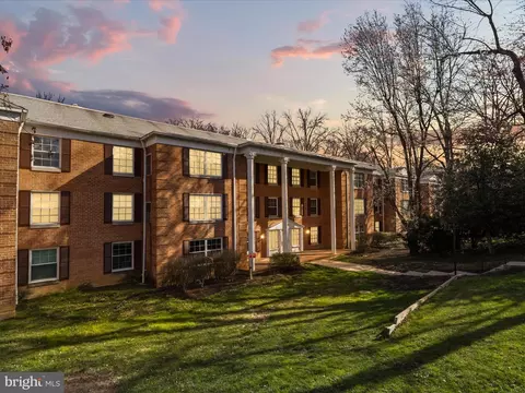 7640 Provincial Dr #108, Mclean, VA 22102