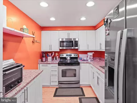 Kitchen - 7640 Provincial Dr #108, Mclean, VA 22102 photo 2 of 3