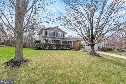3252 Kinross Cir, Oak Hill, VA 20171