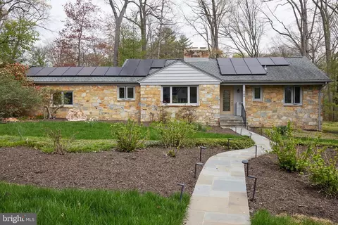 5155 Piedmont Pl, Annandale, VA 22003