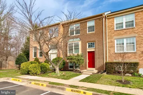 5203 Martinique Ln, Alexandria, VA 22315