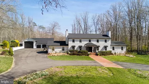 8511 Cathedral Forest Dr, Fairfax Station, VA 22039