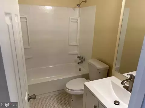 Bath - 11730 Decade Ct, Reston, VA 20191 photo 1 of 1