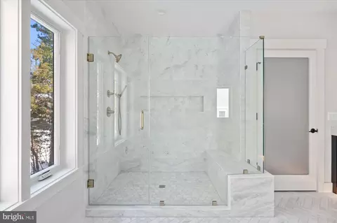 6825 Lemon Rd, Mclean, VA 22101 photo 42