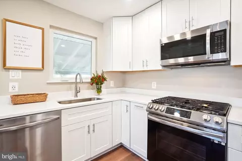5415 Dublin Ave, Springfield, VA 22151 photo 6