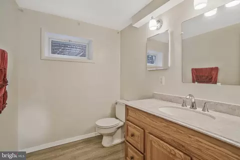 7830 Glenister Dr, Springfield, VA 22152 photo 30