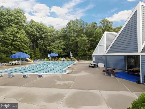 Exterior - 11115 Little Compton Dr, Reston, VA 20191 photo 7 of 8