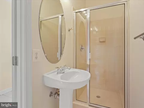Bath - 11115 Little Compton Dr, Reston, VA 20191 photo 1 of 5