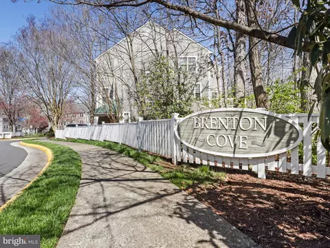 View/Area - 11115 Little Compton Dr, Reston, VA 20191 photo 1 of 10