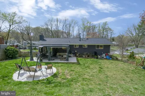 Exterior - 8632 Victoria Rd, Springfield, VA 22151 photo 12 of 14