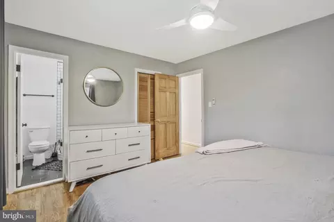 Bedroom - 8632 Victoria Rd, Springfield, VA 22151 photo 7 of 14