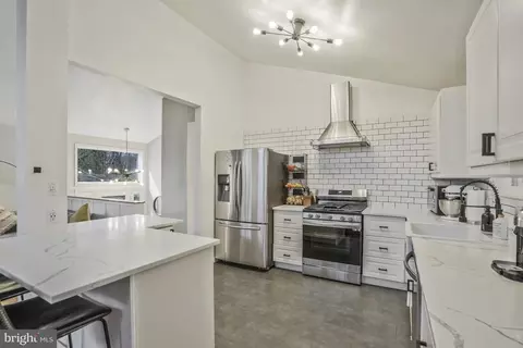 Kitchen - 8632 Victoria Rd, Springfield, VA 22151 photo 5 of 5