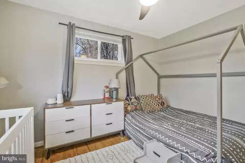 Bedroom - 8632 Victoria Rd, Springfield, VA 22151 photo 10 of 14