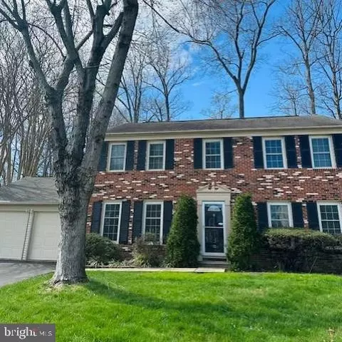 7611 Lindside Pl, Springfield, VA 22153 photo 2
