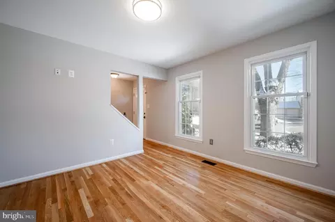 7611 Lindside Pl, Springfield, VA 22153 photo 7