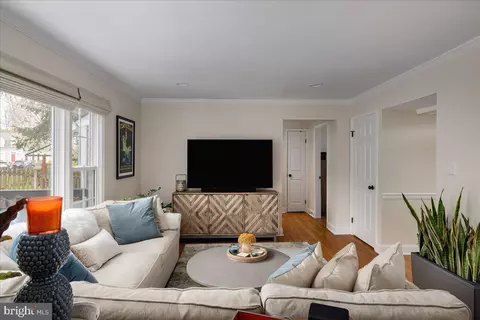 Living - 1622 Stowe Rd, Reston, VA 20194 photo 5 of 8