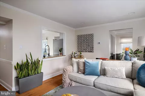 Living - 1622 Stowe Rd, Reston, VA 20194 photo 6 of 8