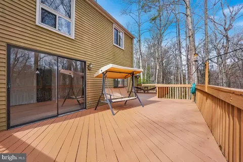 Exterior - 2345 Old Trail Dr, Reston, VA 20191 photo 2 of 7