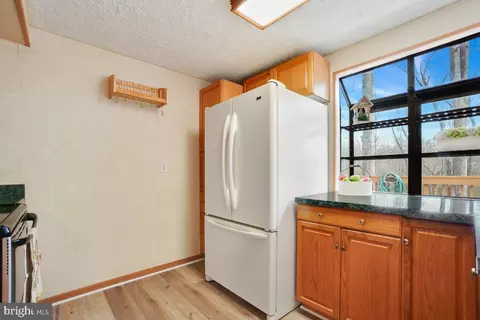 Kitchen - 2345 Old Trail Dr, Reston, VA 20191 photo 5 of 8