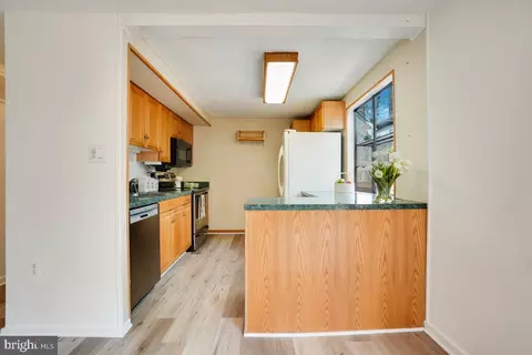 Kitchen - 2345 Old Trail Dr, Reston, VA 20191 photo 2 of 8
