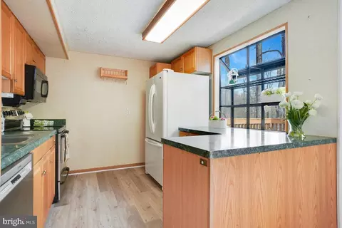 Kitchen - 2345 Old Trail Dr, Reston, VA 20191 photo 3 of 8